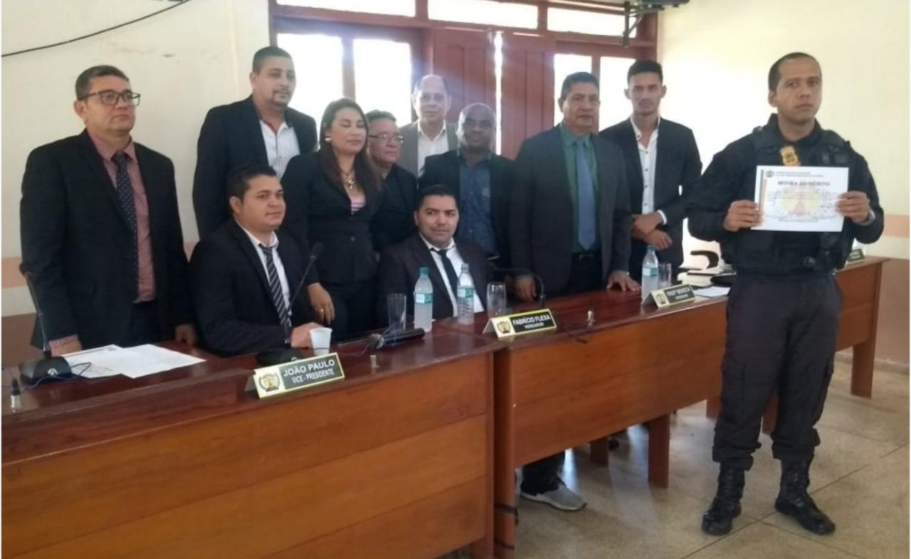 DELEGADO DA POLÍCIA CIVIL DO AMAPÁ RECEBE TÍTULO HONORÍFICO DE HONRA AO MÉRITO EM MAZAGÃO